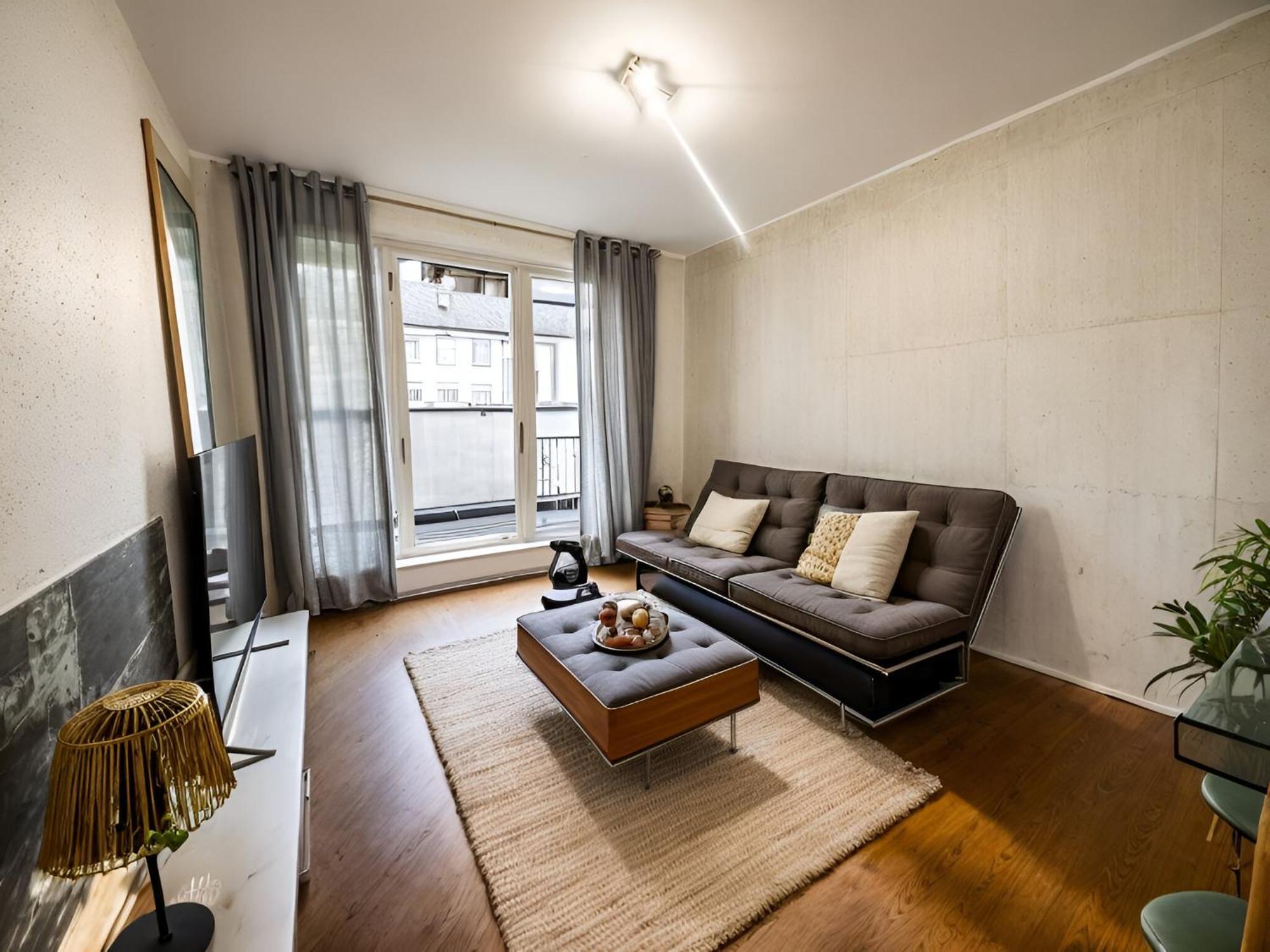 Stbg Bel Appartement Avec Balcon Strasbourg Exterior photo